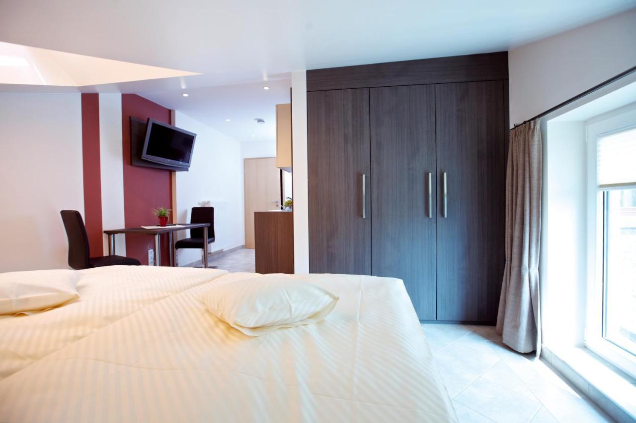 Genholter Hof Hotel Bruggen  Bagian luar foto